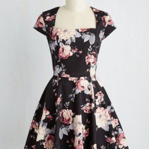 Modcloth  Cornerstone of Classy Dress in Black Bouquet (US S)